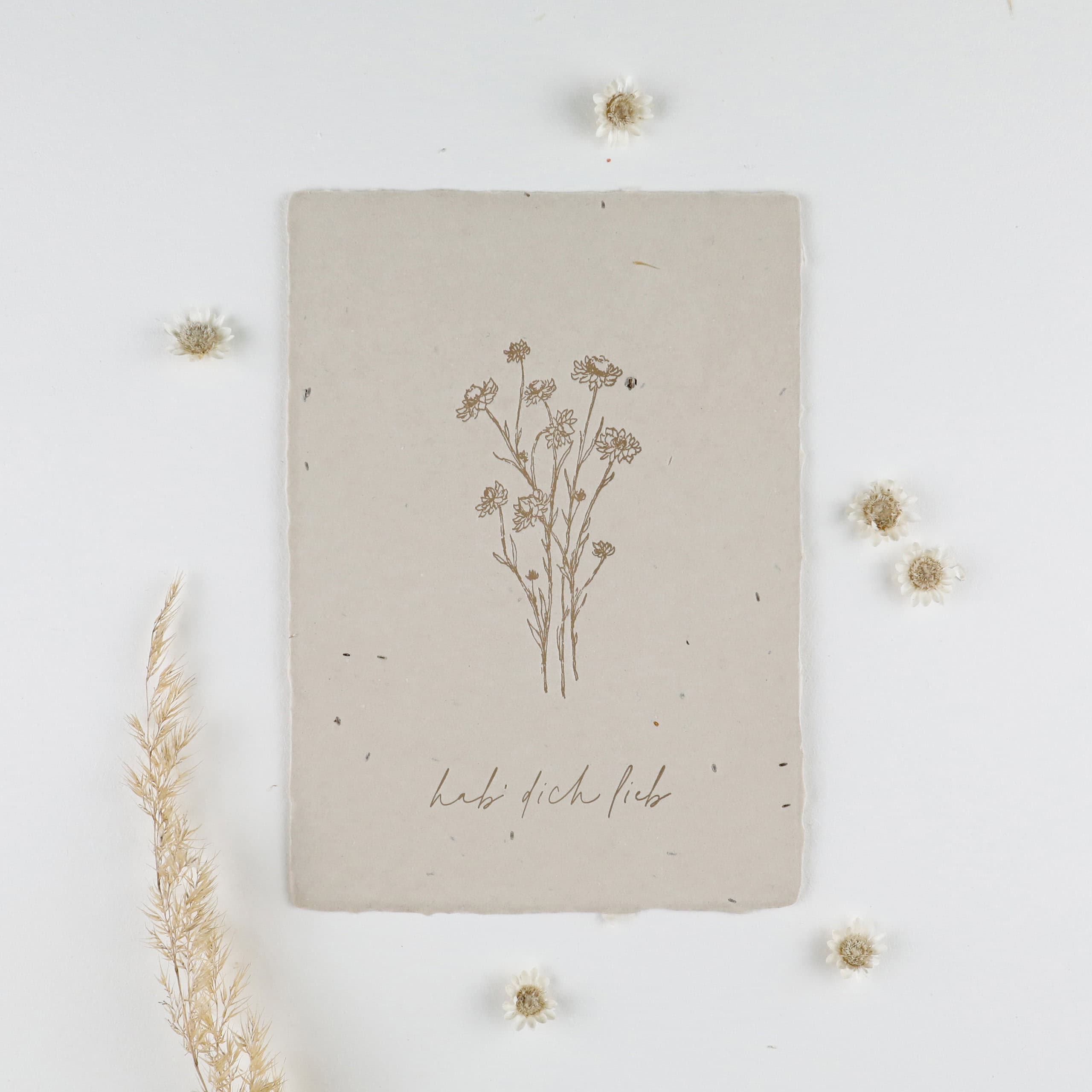 Karte aus handgeschöpftem Saatpapier zum Liebe zeigen, Karte Samenpapier mit Schafgarbe-Samen, Blumenmotiv, Letterpress-Druck, Papierknöpfchen Zeichnung
