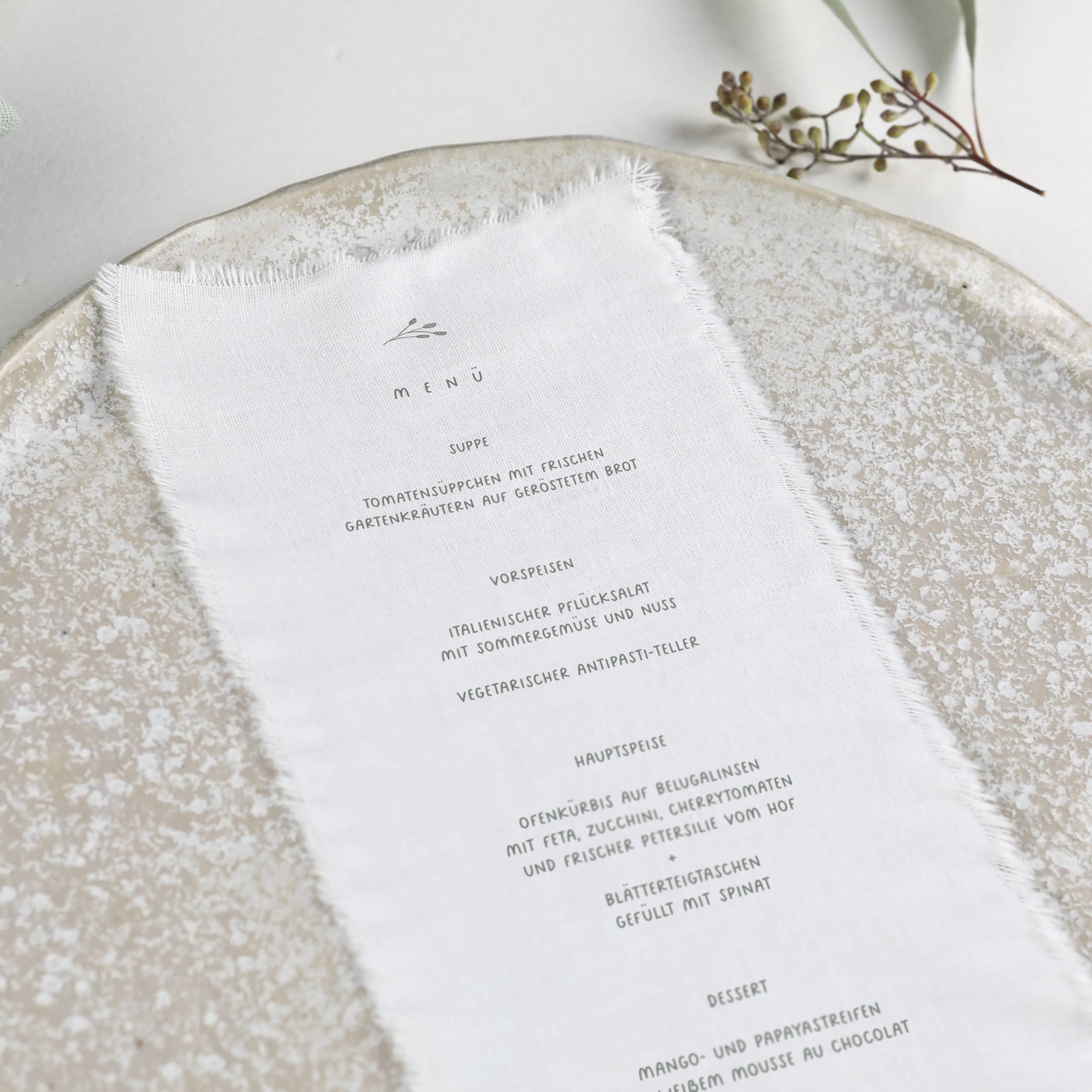 heylittlegreen-Hochzeitspapeterie-Menükarte (3) Menükarte aus Stoff