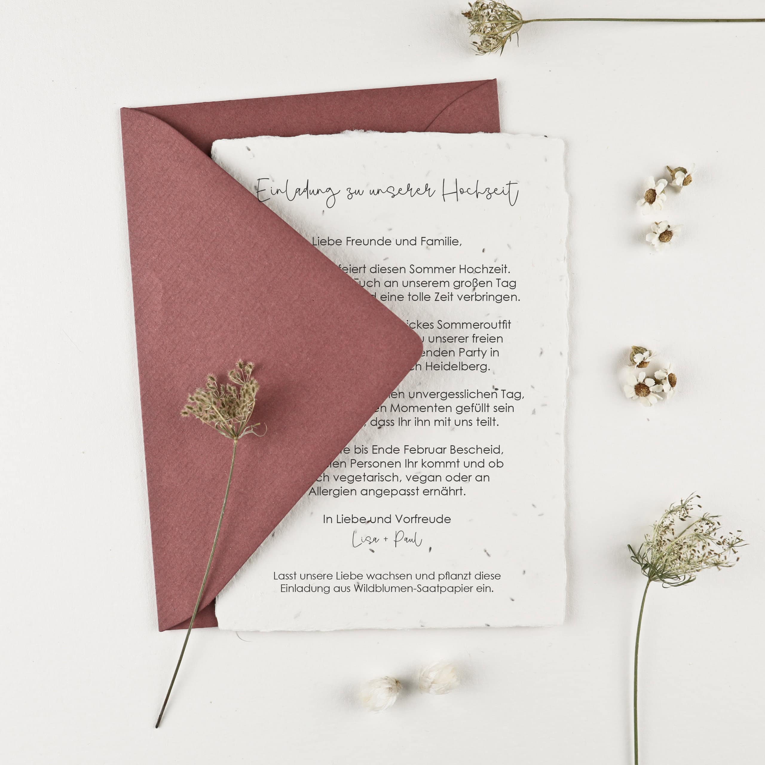 Nachhaltige Hochzeitseinladung zum Einpflanzen aus der floralen Serie "Wildflower", Bunte Blumen treffen auf verspieltes Design für eure nachhaltige Hochzeitsfeier