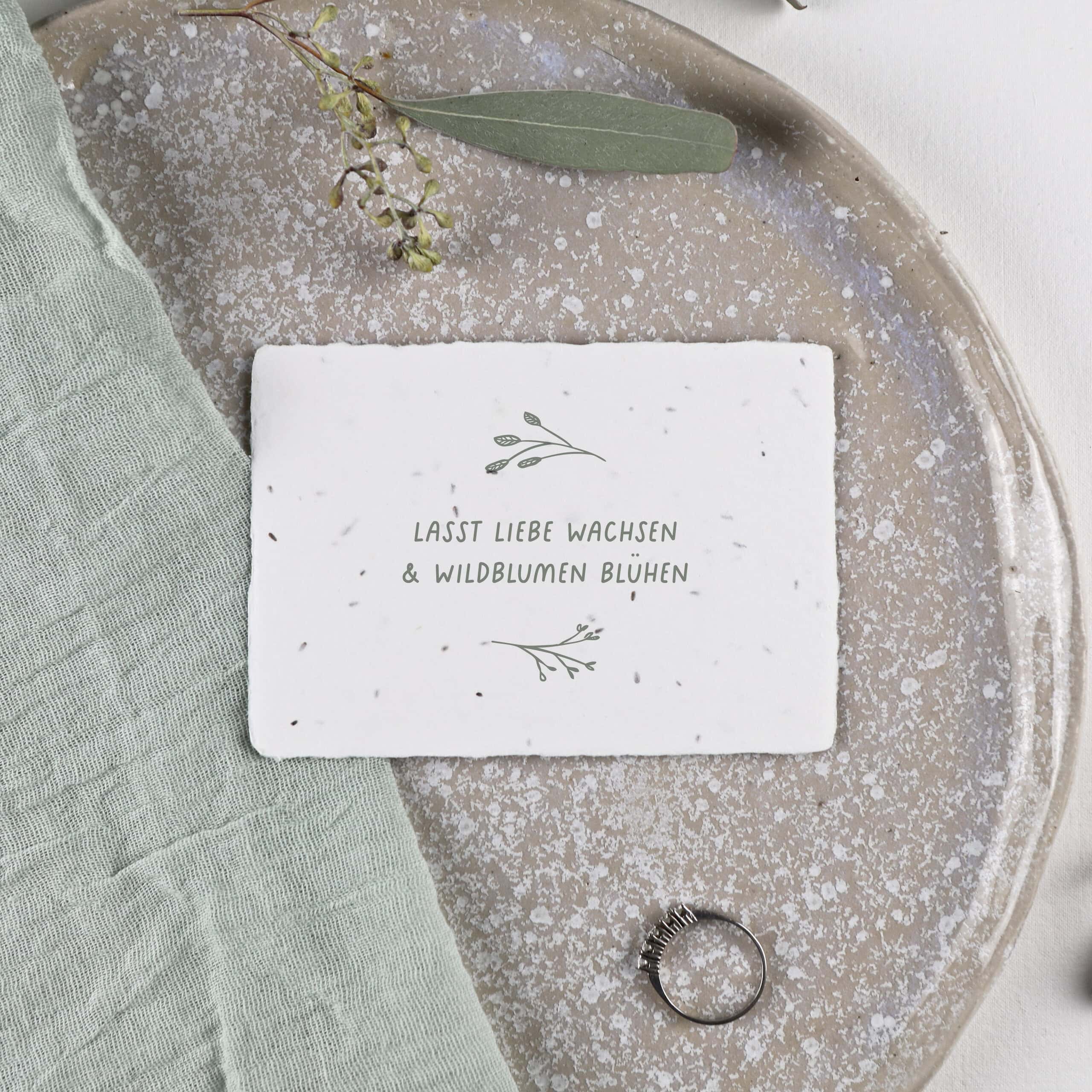 Gastgeschenk auf handgeschöpftem Samenpapier, Lasst Liebe wachsen und Wildblumen blühen