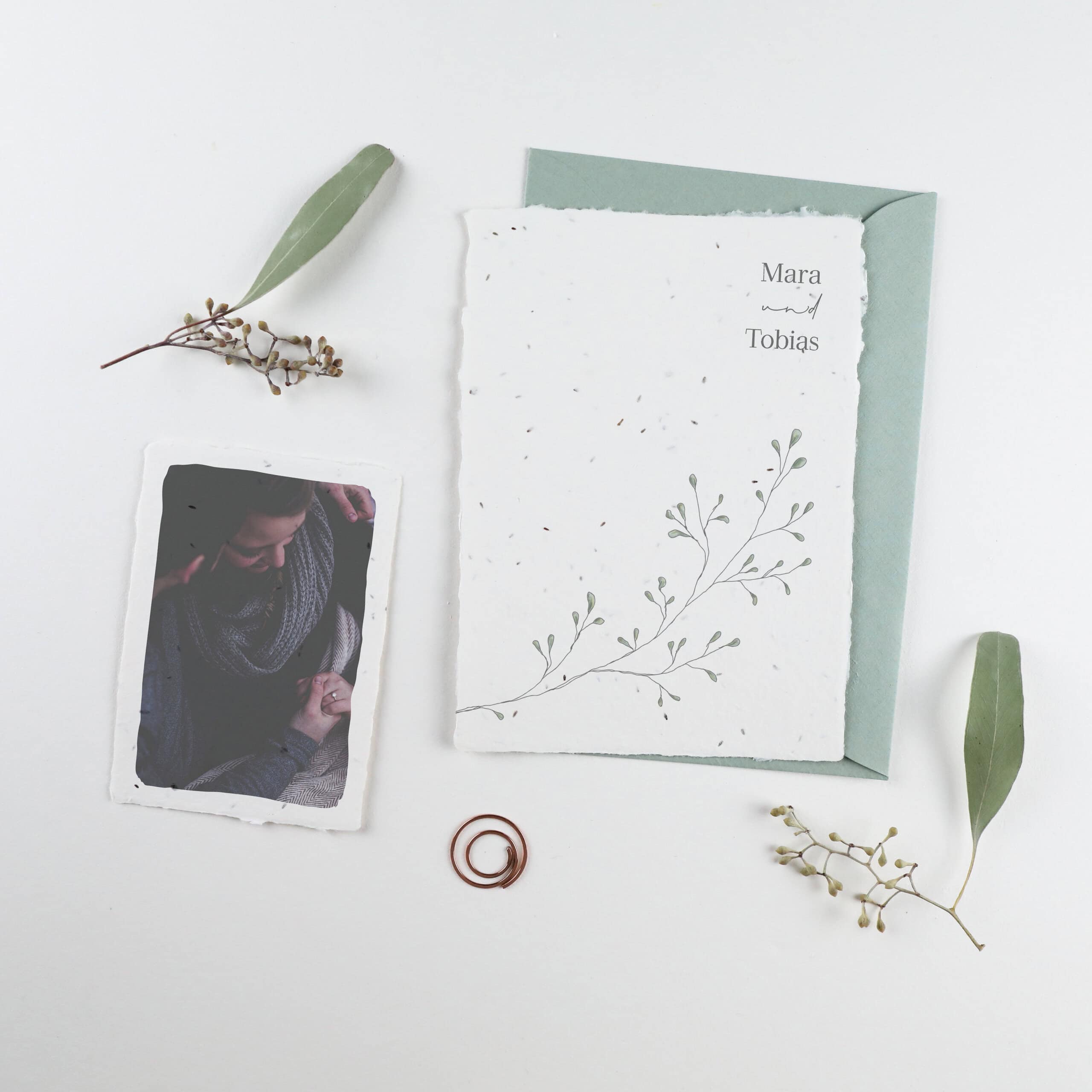 Wachsende Hochzeitseinladung aus handgemachtem Samenpapier mit Foto-Beikarte und Hauptkarte, Mehrteilige Hochzeitseinladung, Einladungskarte zur Hochzeit für nachhaltige Feier