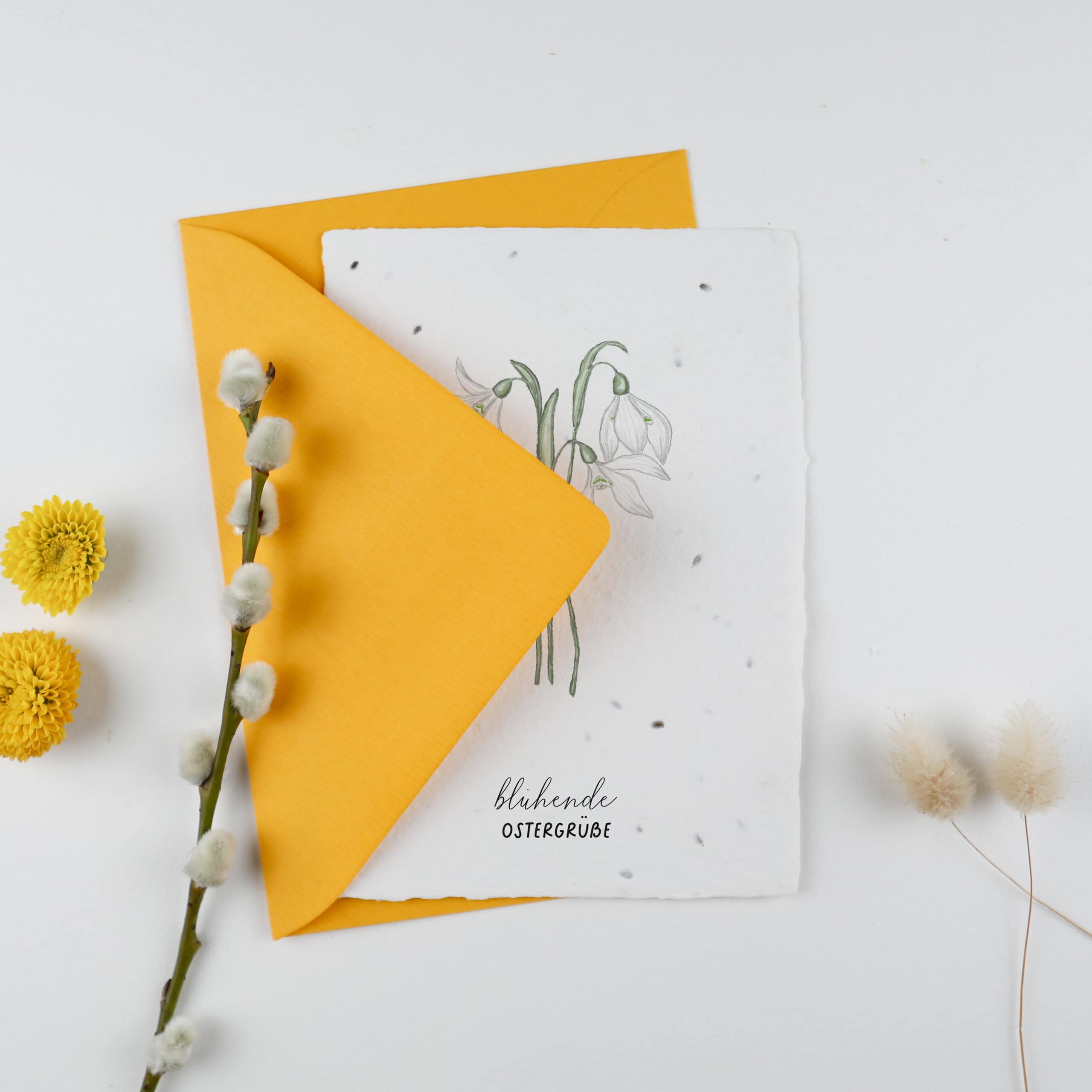 Frühlingskarten und Osterkarten aus handgeschöpftem Saatpapier mit Blumensamen der Wilden Möhre für wachsende Ostergrüße, Kartenmotiv: Schneeglöckchen