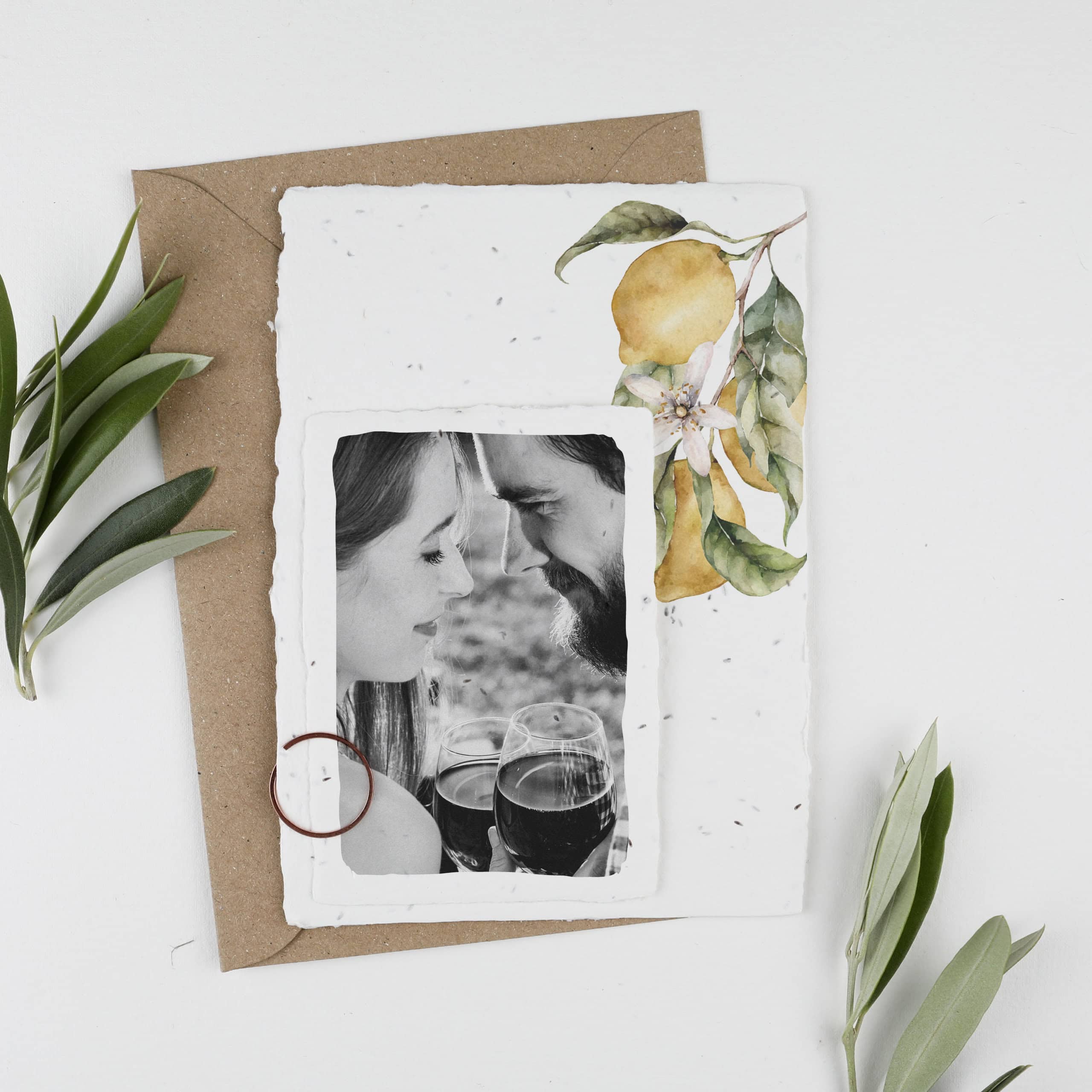 Mediterrane Saatpapier-Hochzeitseinladung für Sommerhochzeiten, Einladungskarte aus Samenpapier mit Foto-Beikarte