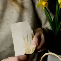 heylittlegreen-handgeschöpftes Saatpapier-Osterkarte-Hoppy Easter (4)