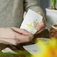 heylittlegreen-handgeschöpftes Saatpapier-Osterkarte-Osterstrauß (2)